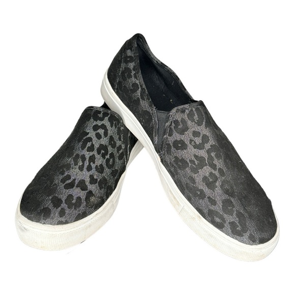 Magellan Outdoors Animal Print‎ Shoes - Picture 1 of 7